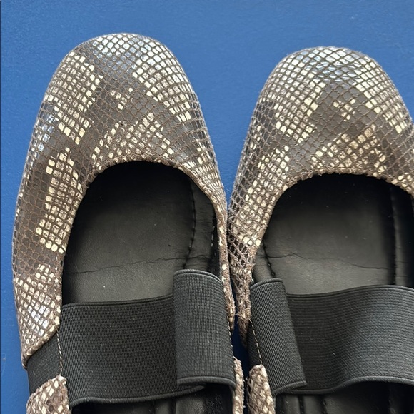 Donald J. Pliner Dennis python Mary Jane flats  8.5 - Picture 2 of 6